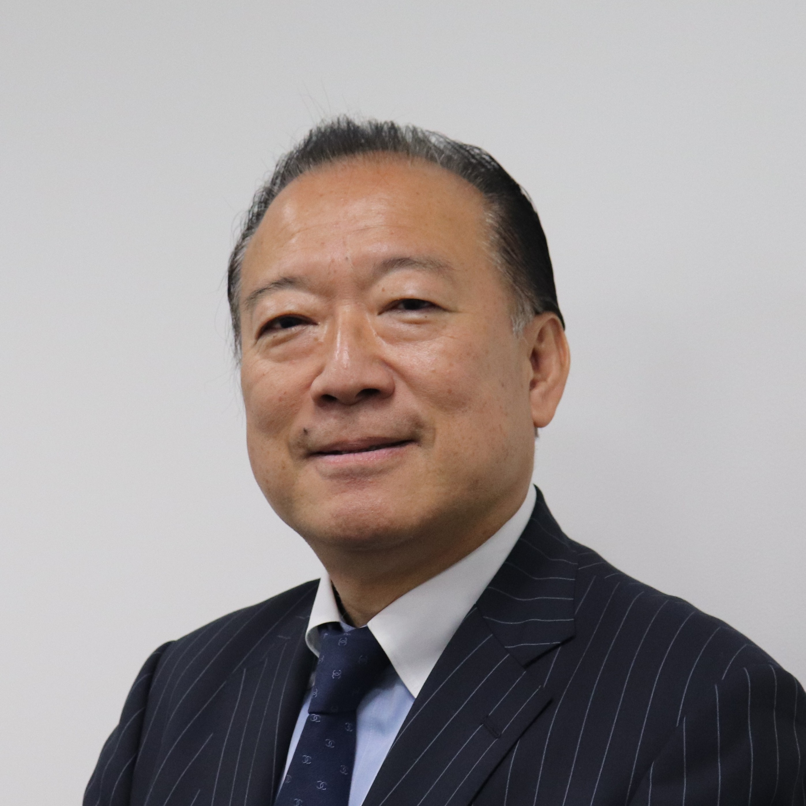 代表取締役社長  川﨑  享